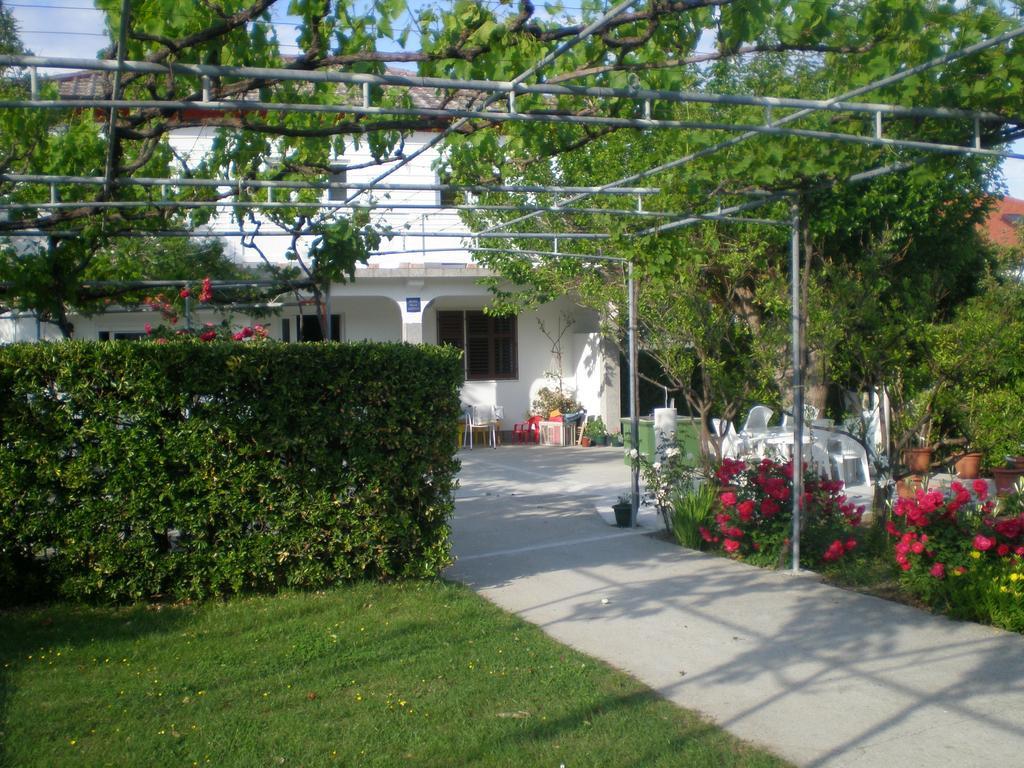 Gvacic House Apartment Supetarska Draga Exterior photo