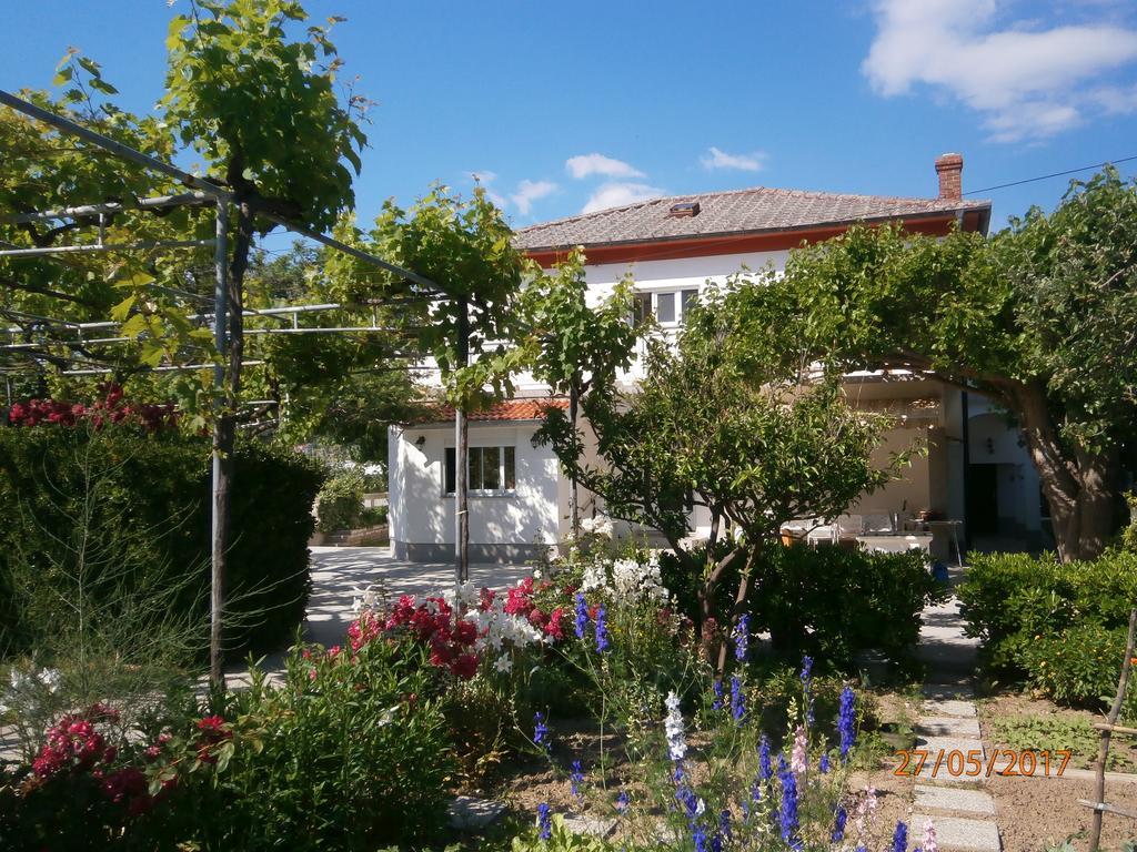 Gvacic House Apartment Supetarska Draga Exterior photo